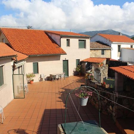 Apartamentos Outeiro Побра до Караминял Екстериор снимка